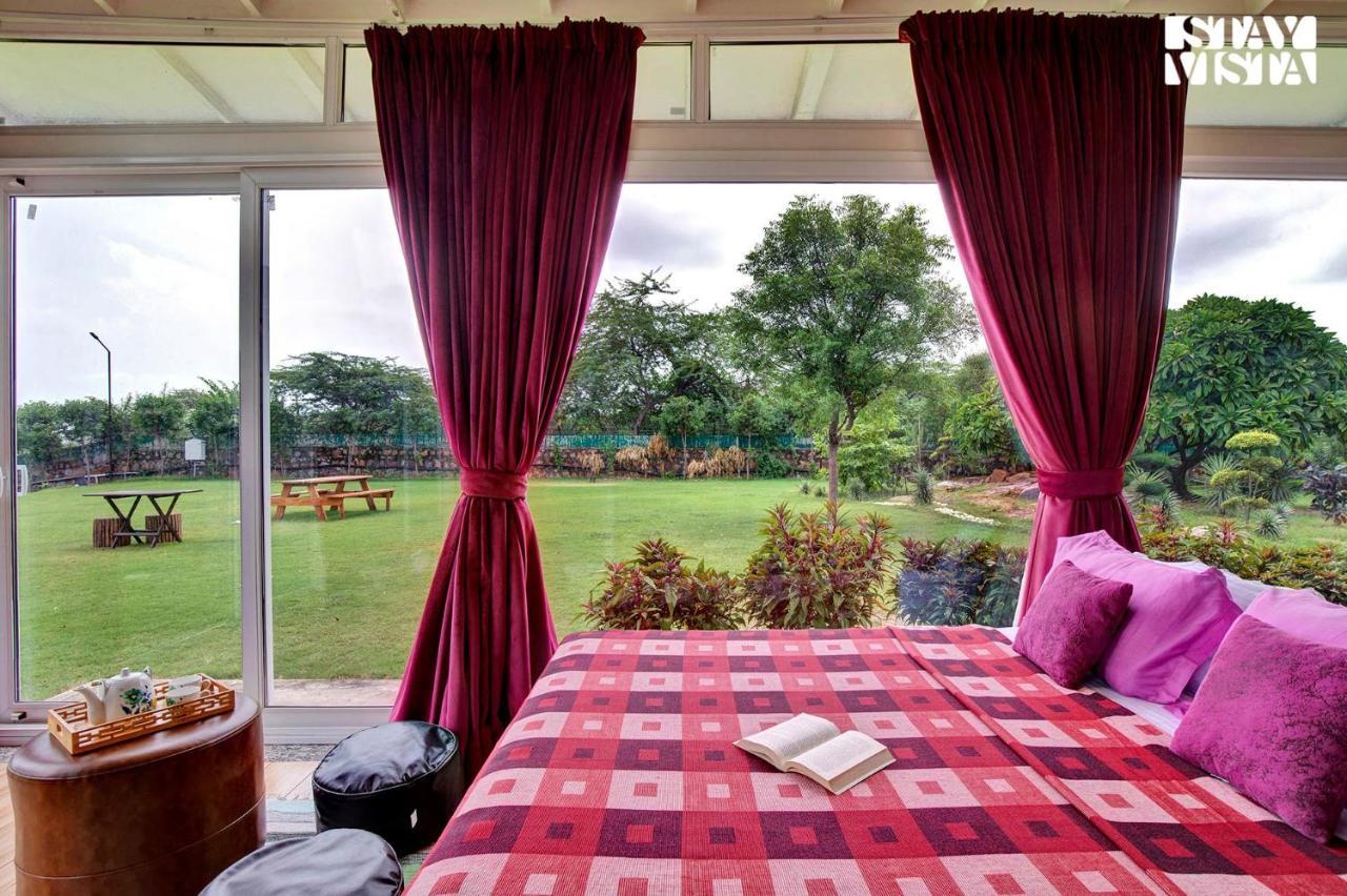 Stayvista At Idyllic Farmhouse - A Glasshouse With Outdoor Pool Ґурґаон Екстер'єр фото